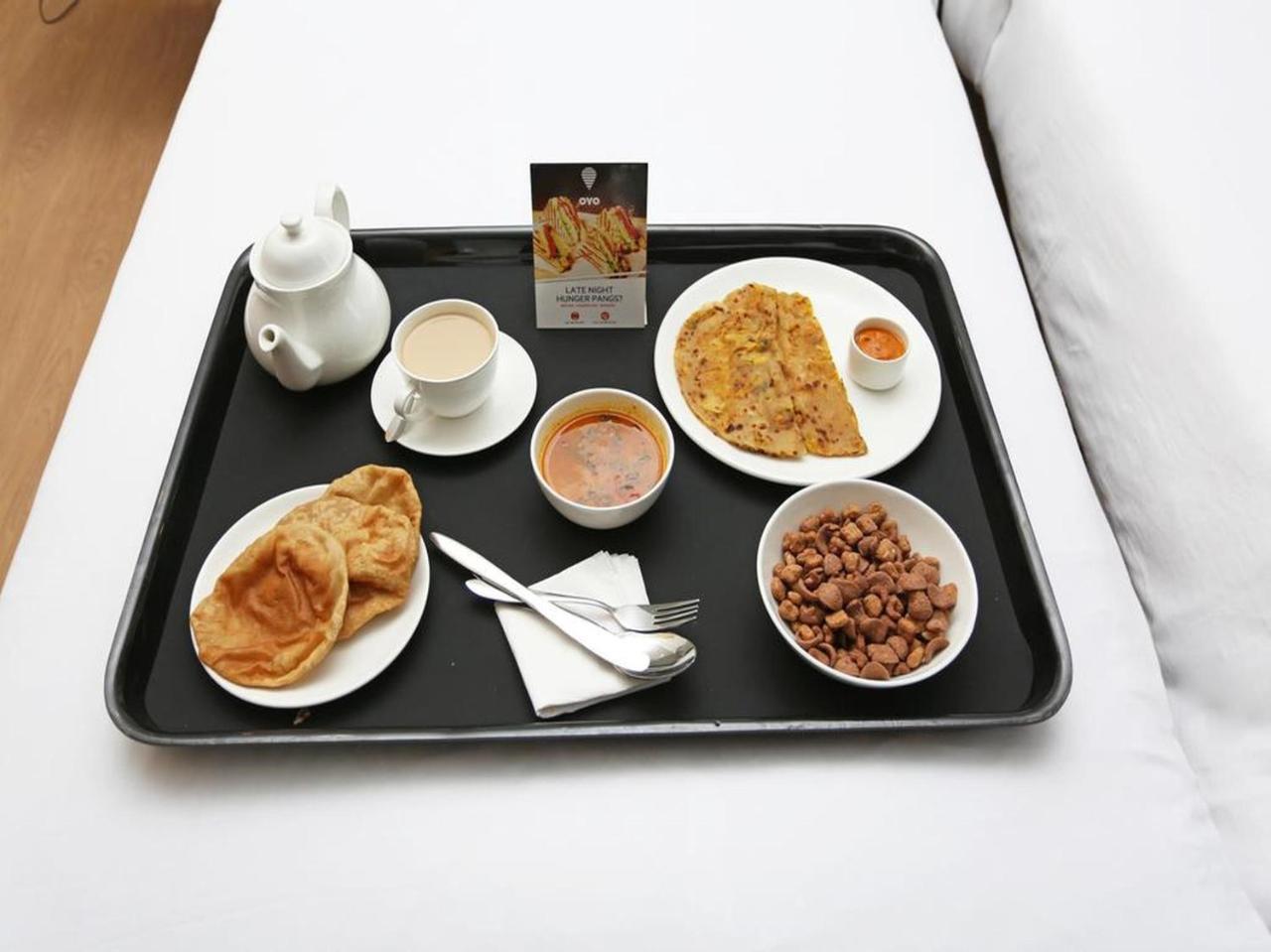 Oyo 24844 Hotel Samrat Bhopal Esterno foto
